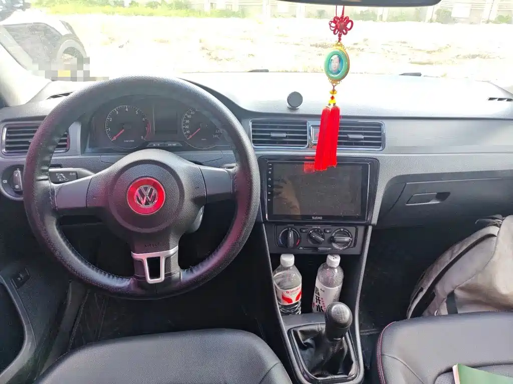 Volkswagen Santana — миниатюра 10