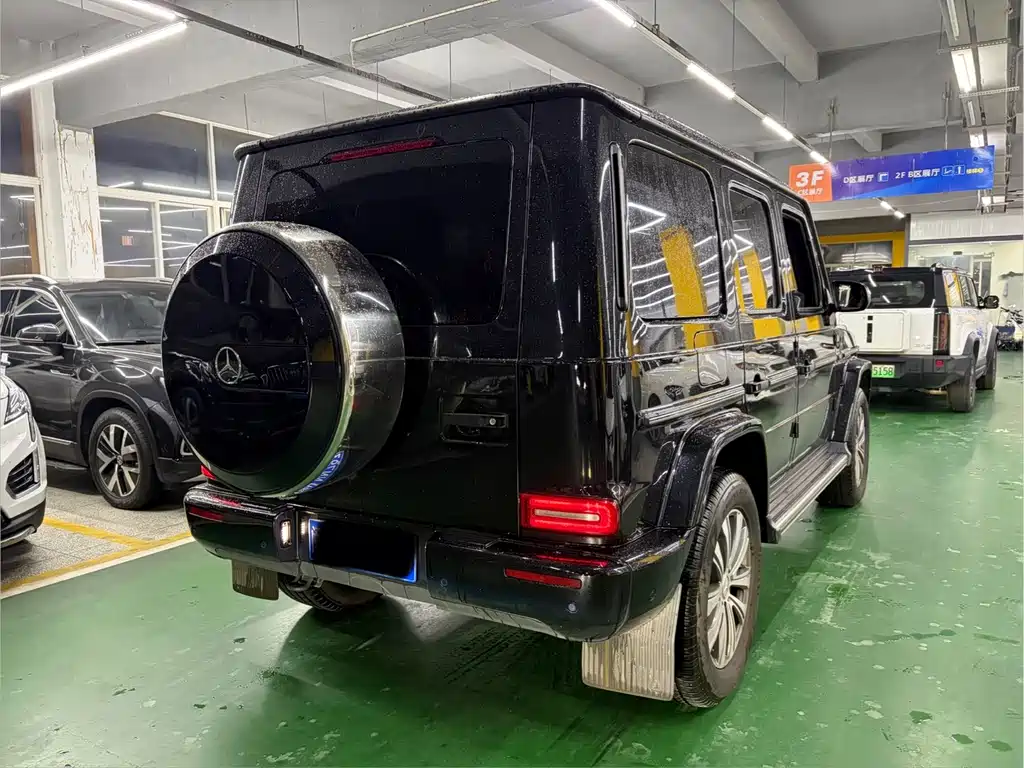 Mercedes-Benz G-Class — миниатюра 11