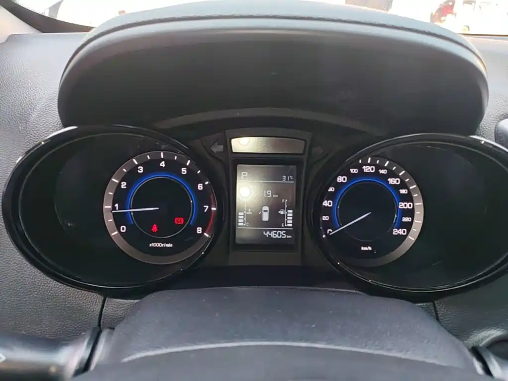 Changan CS15 — миниатюра 12