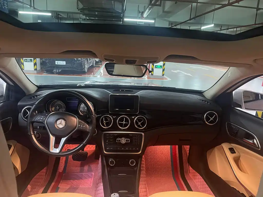 Mercedes-Benz GLA 2015 GLA 220 4MATIC Luxury
