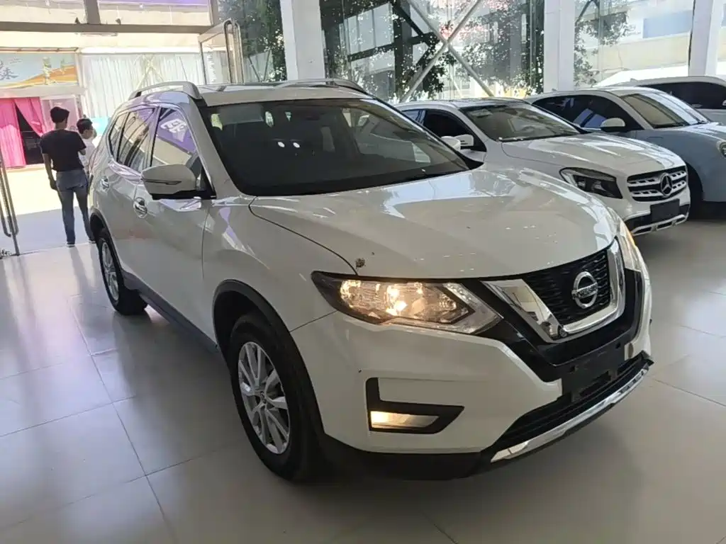 Nissan X-Trail — миниатюра 4