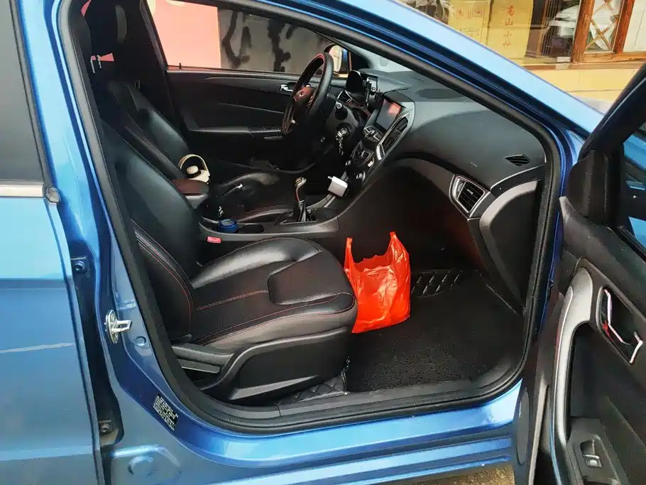 Chery Arrizo 5 — миниатюра 8