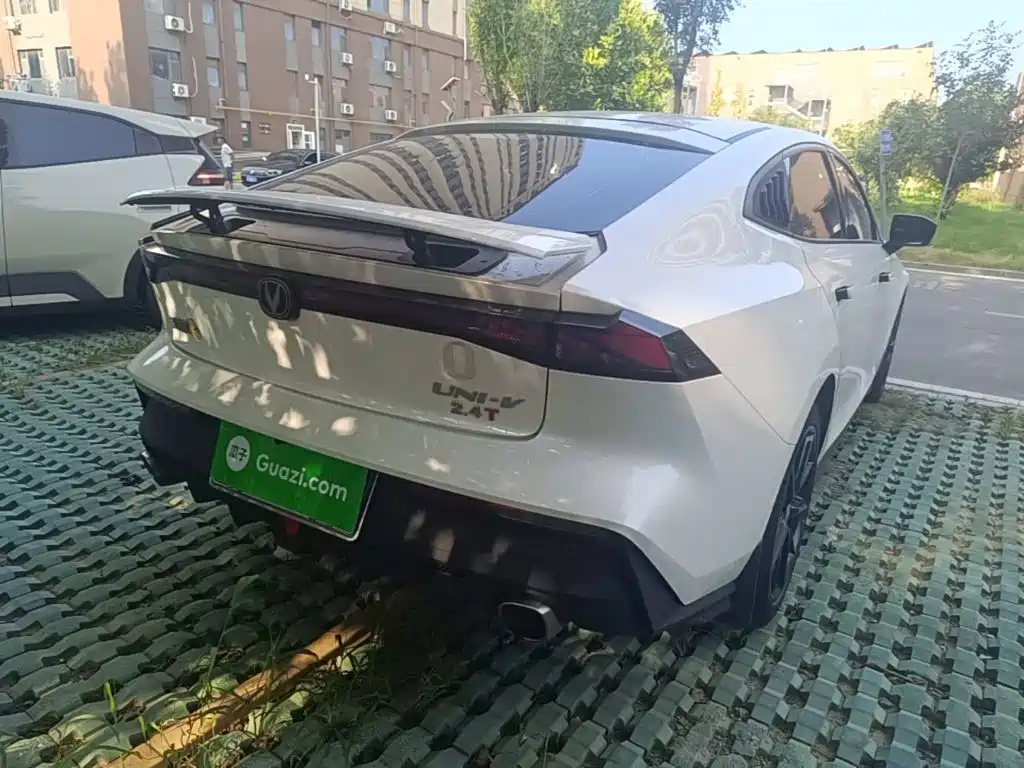 Changan UNI-V — миниатюра 7