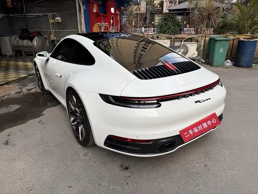 PORSCHE  911