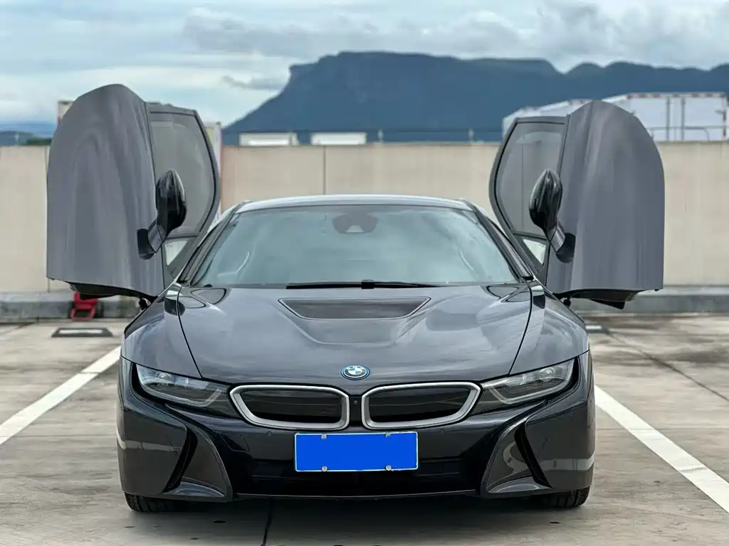 BMW i8 — миниатюра 2