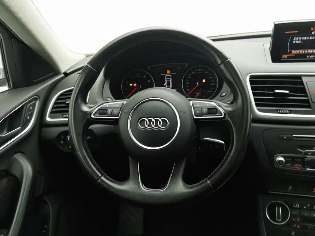Audi Q3 — миниатюра 11
