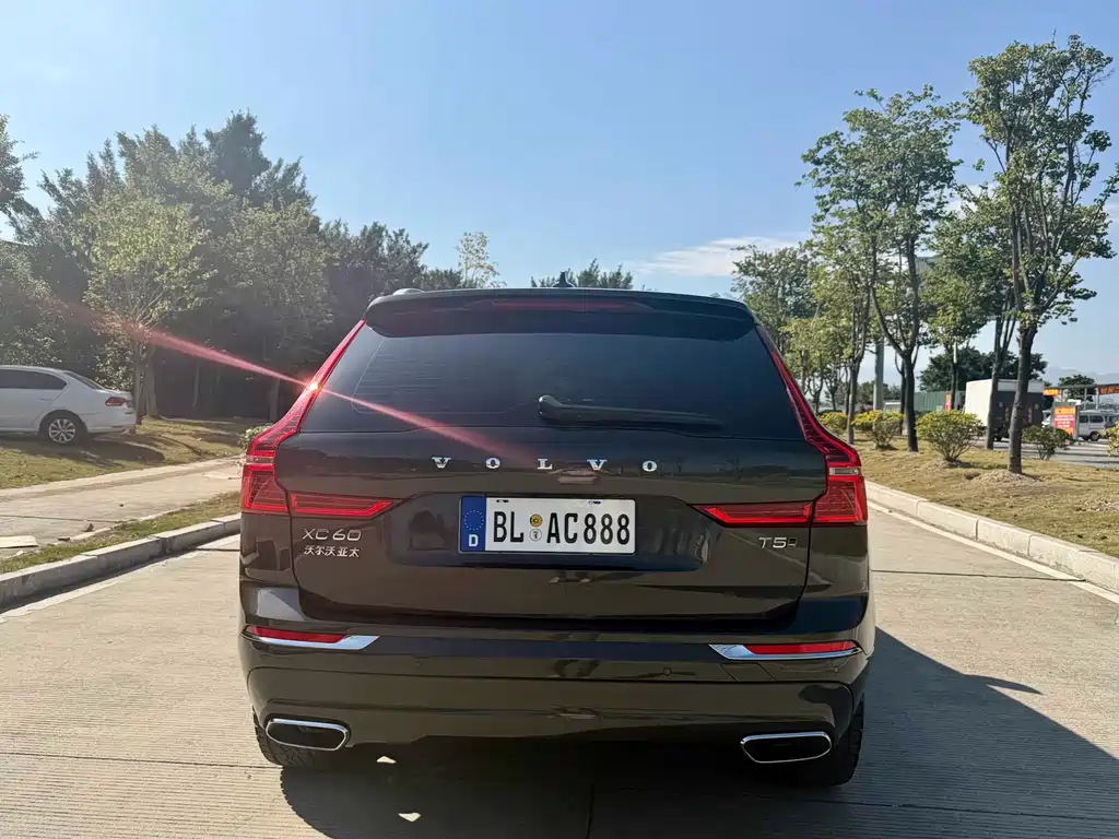 Volvo XC60 2021 T5 Luxury