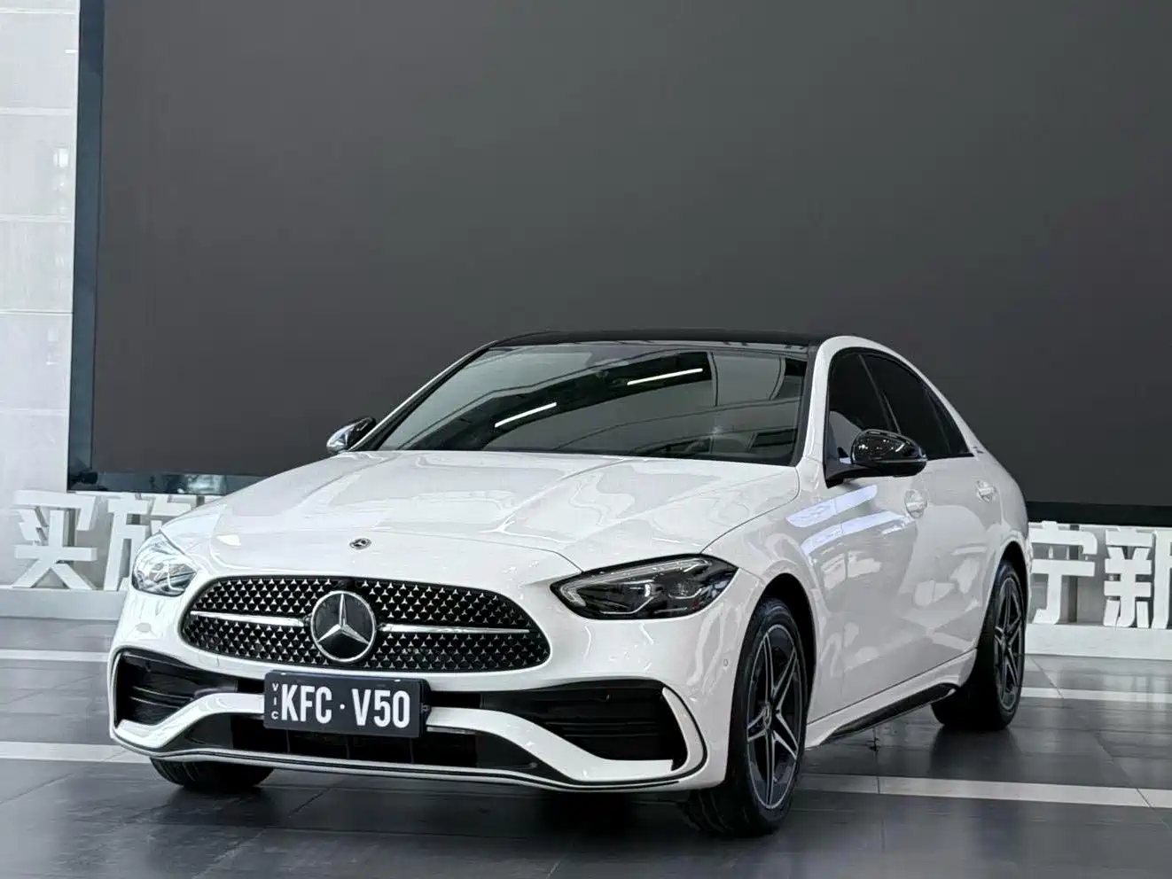 奔驰C级 2023款 C 260 L 皓夜运动版 2023
