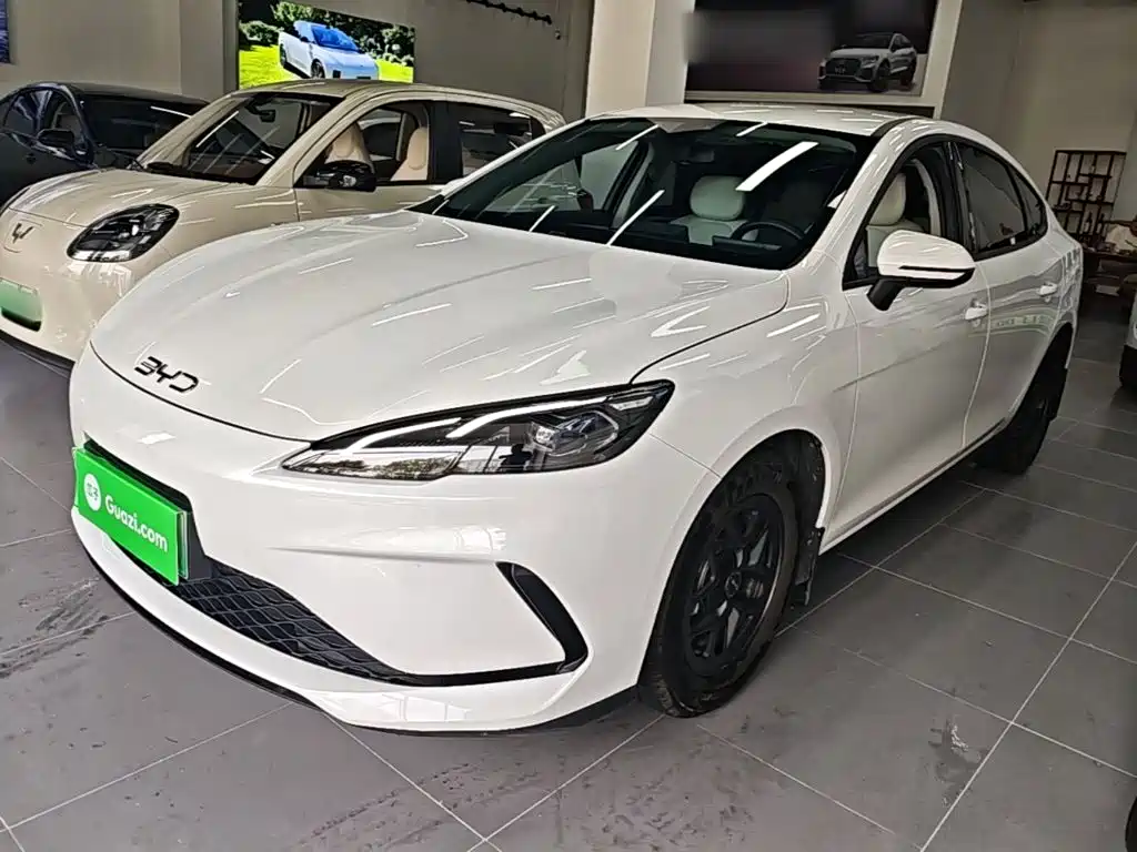 BYD Seal 05 DM-i — миниатюра 2