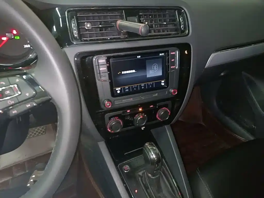 Volkswagen Sagitar — миниатюра 13