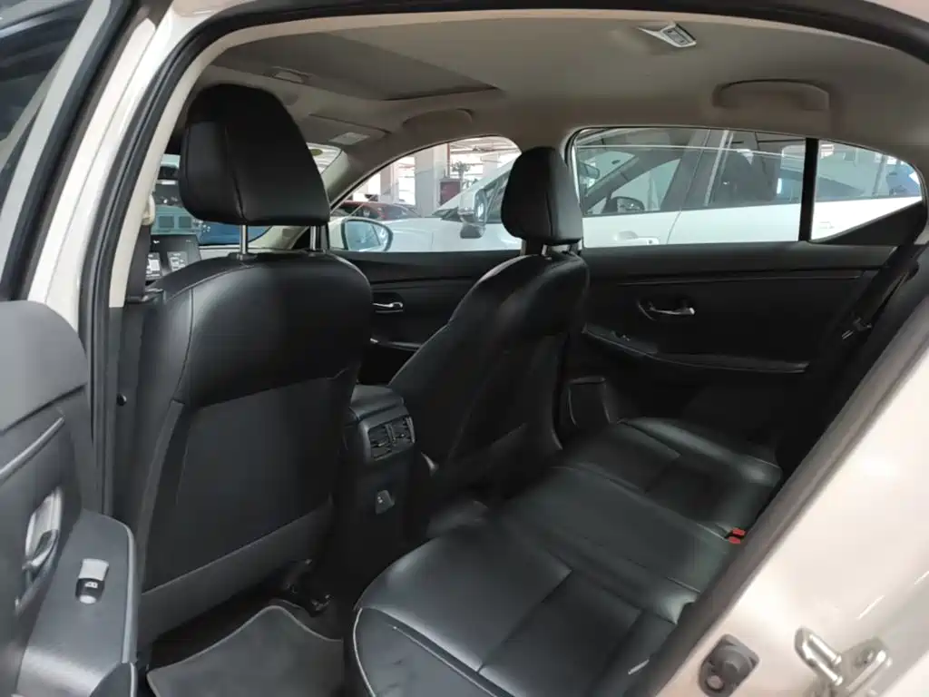 Nissan Sylphy — миниатюра 17