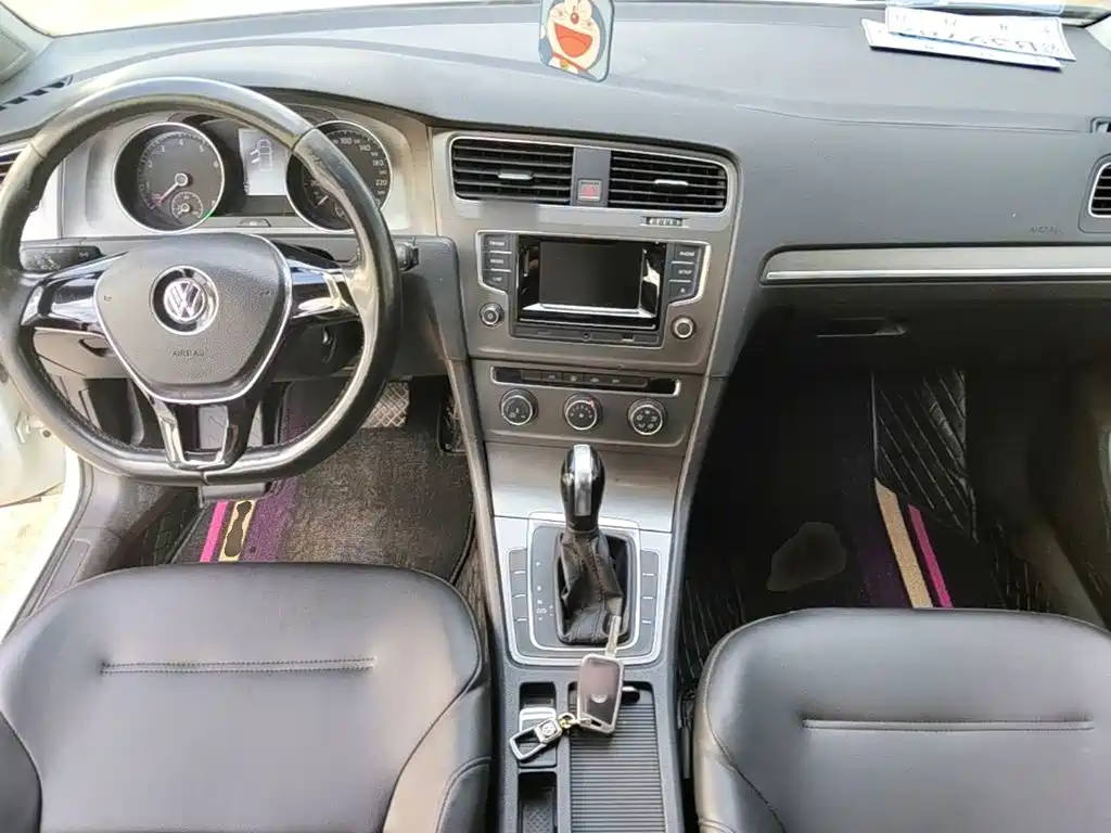 Volkswagen Golf — миниатюра 10