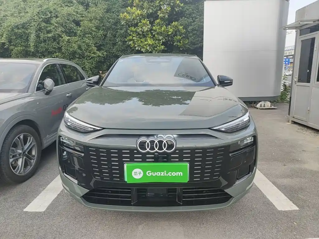 Audi Q6L e-tron