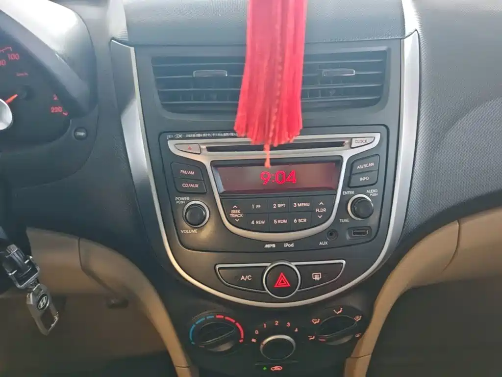 Hyundai Verna — миниатюра 13