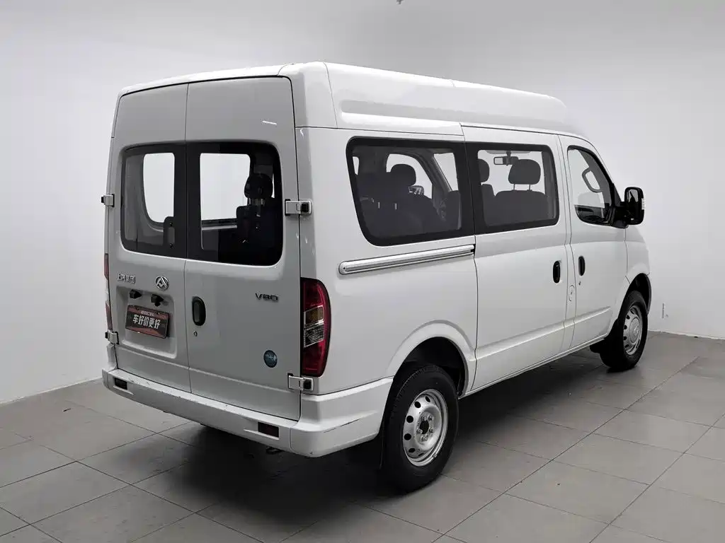 MAXUS V80 — миниатюра 2