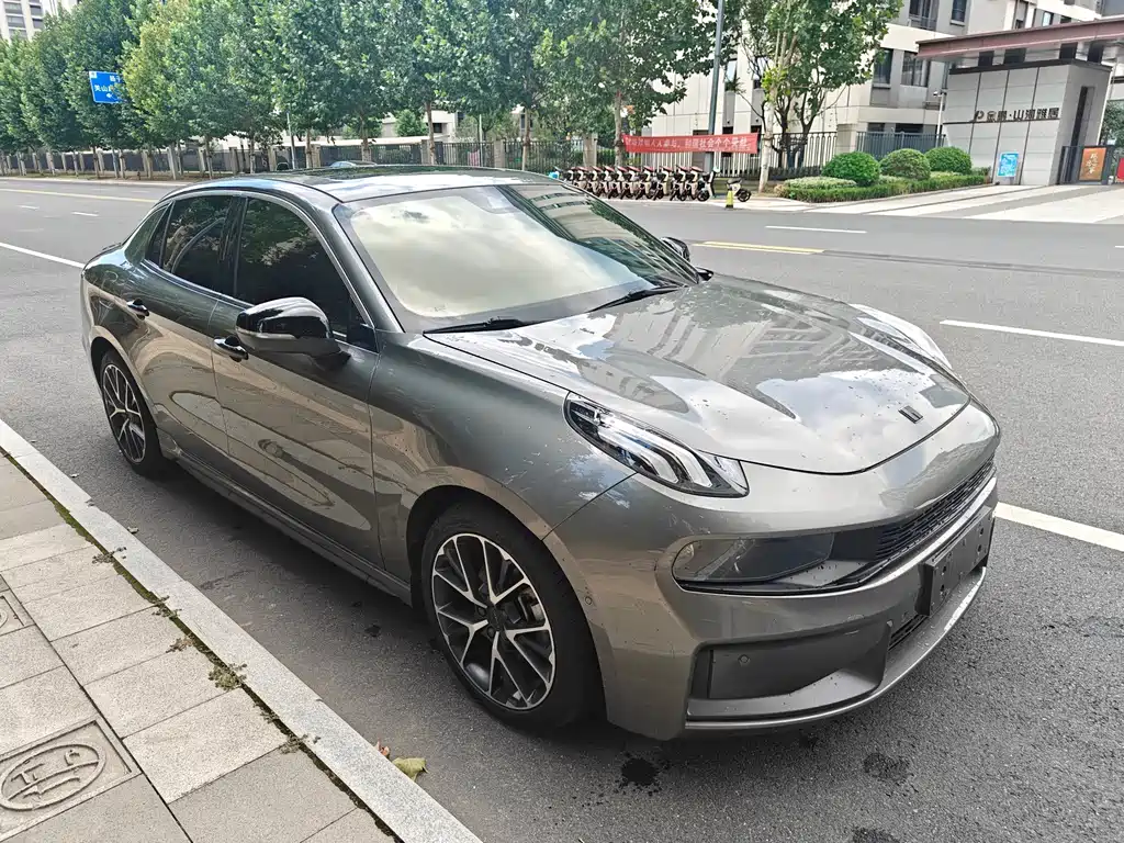 Lynk & Co 03 — миниатюра 13