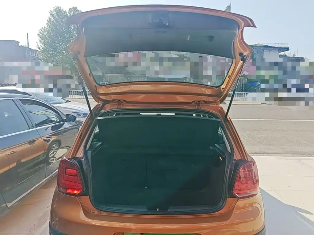 Volkswagen Polo — миниатюра 19