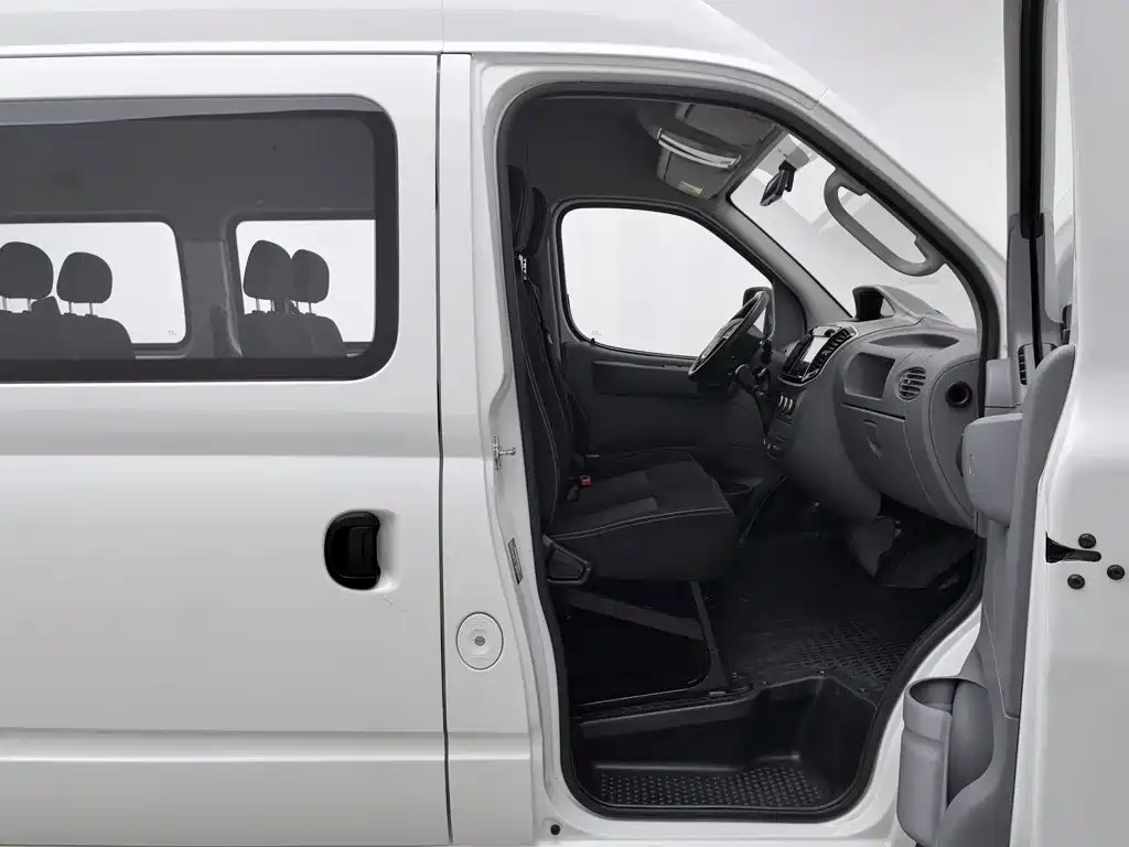 MAXUS V80 — миниатюра 23