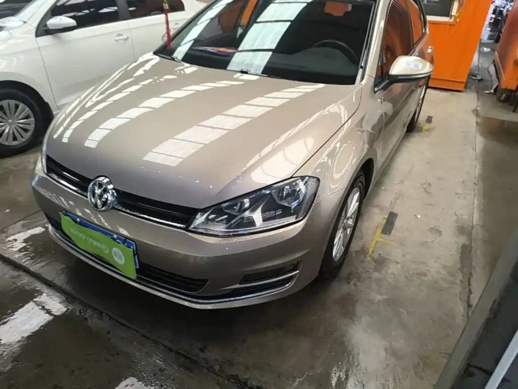 Volkswagen Golf — миниатюра 24