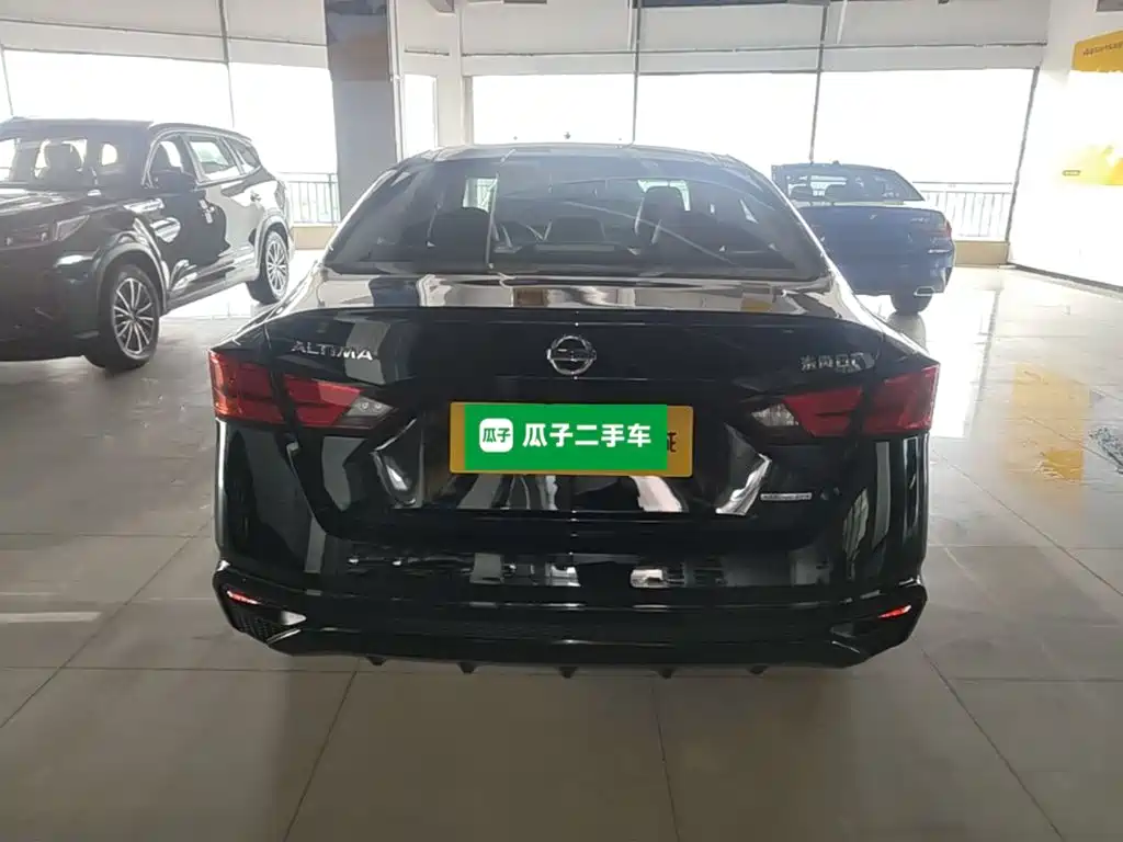 Nissan Teana — миниатюра 6