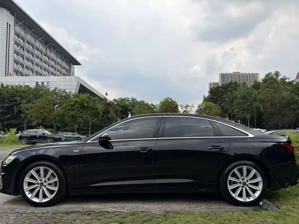 Audi A6L — миниатюра 15