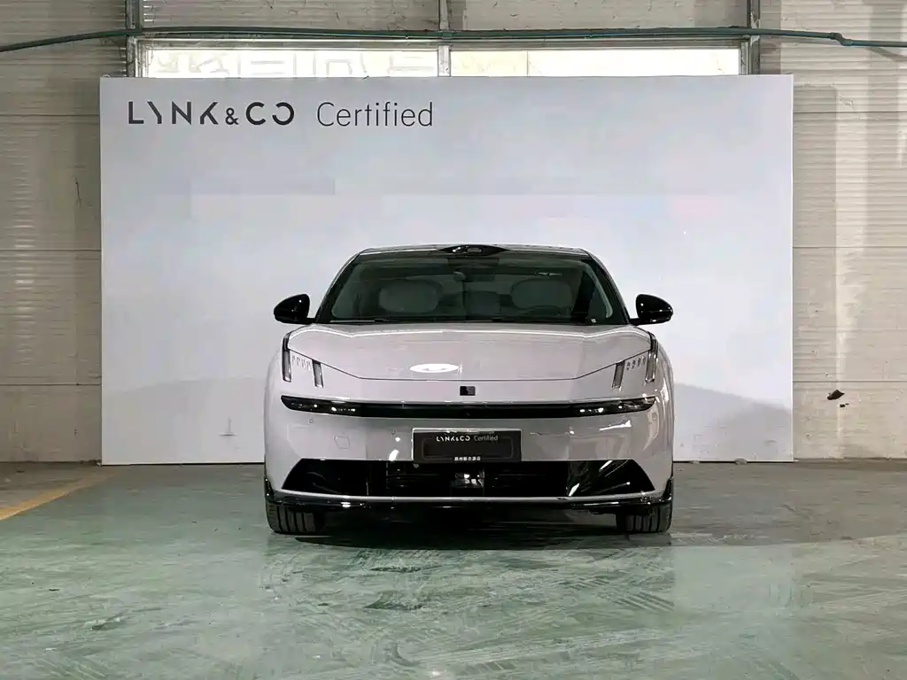 Lynk & Co 10 — миниатюра 2