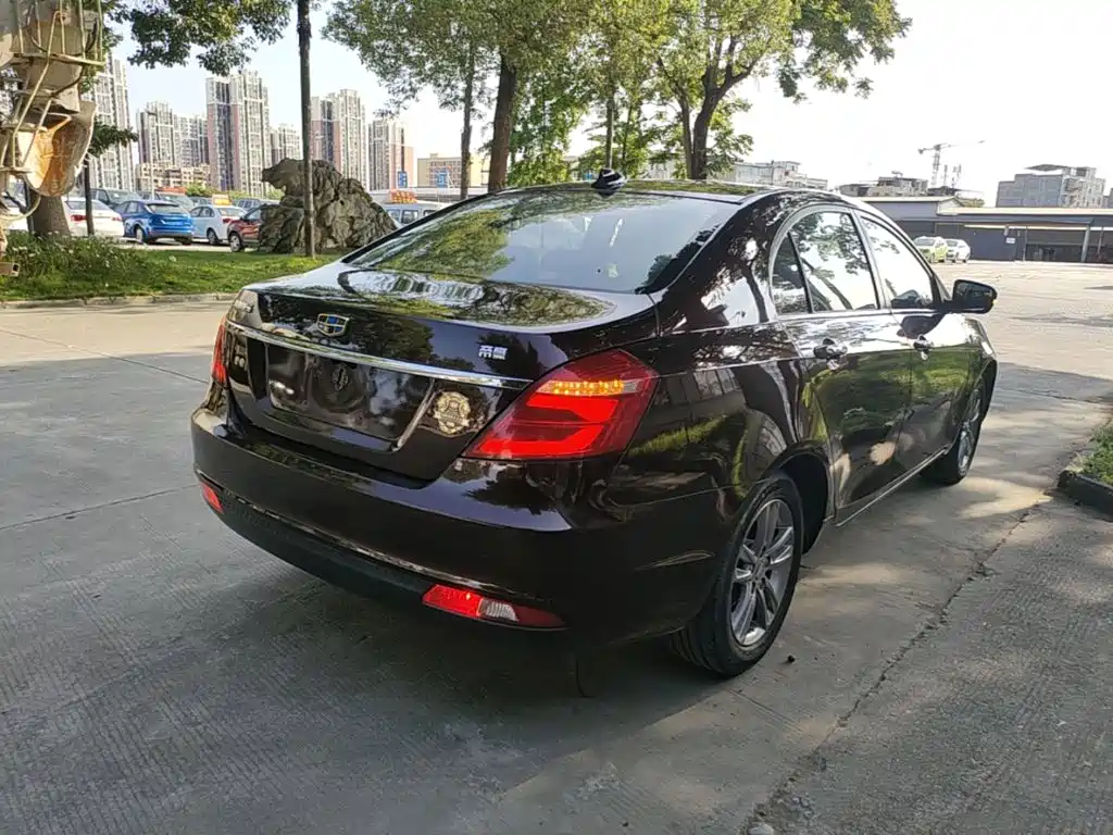 Geely Emgrand — миниатюра 7