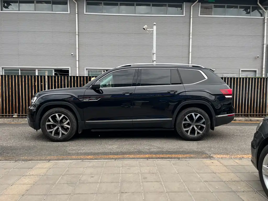 Volkswagen Teramont — миниатюра 2
