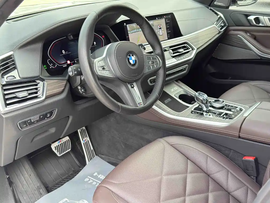 BMW X5 2022 xDrive 40Li Premium M Sport
