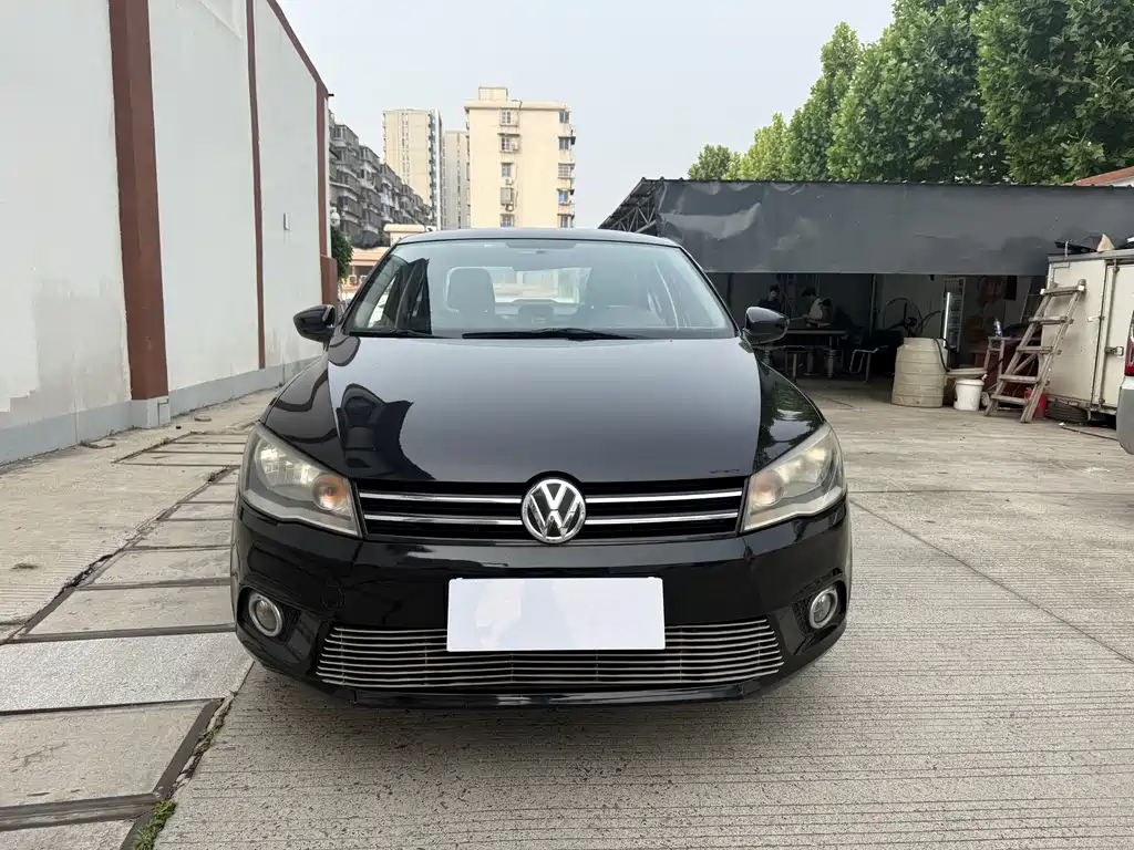 Купить Volkswagen Jetta