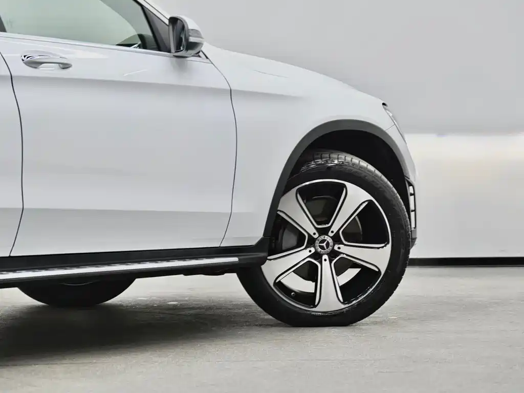 Mercedes-Benz GLC — миниатюра 30