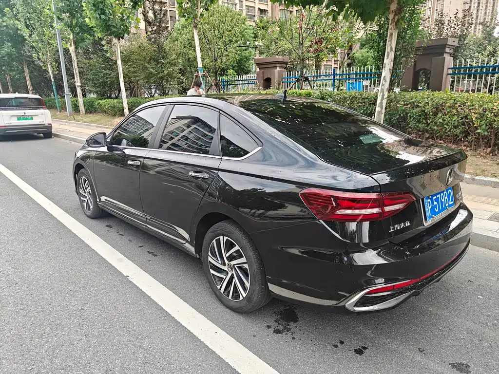Volkswagen Lavida — миниатюра 7