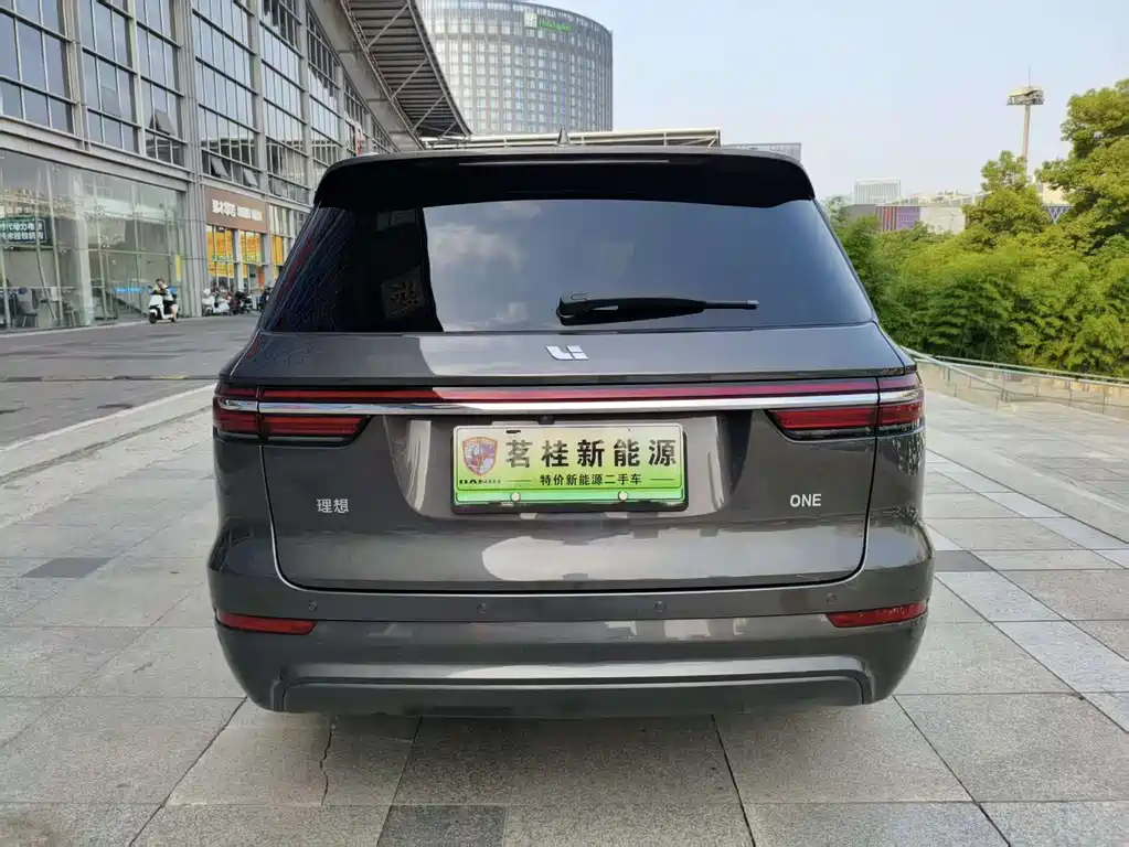 Li Auto ONE 2020 6 мест