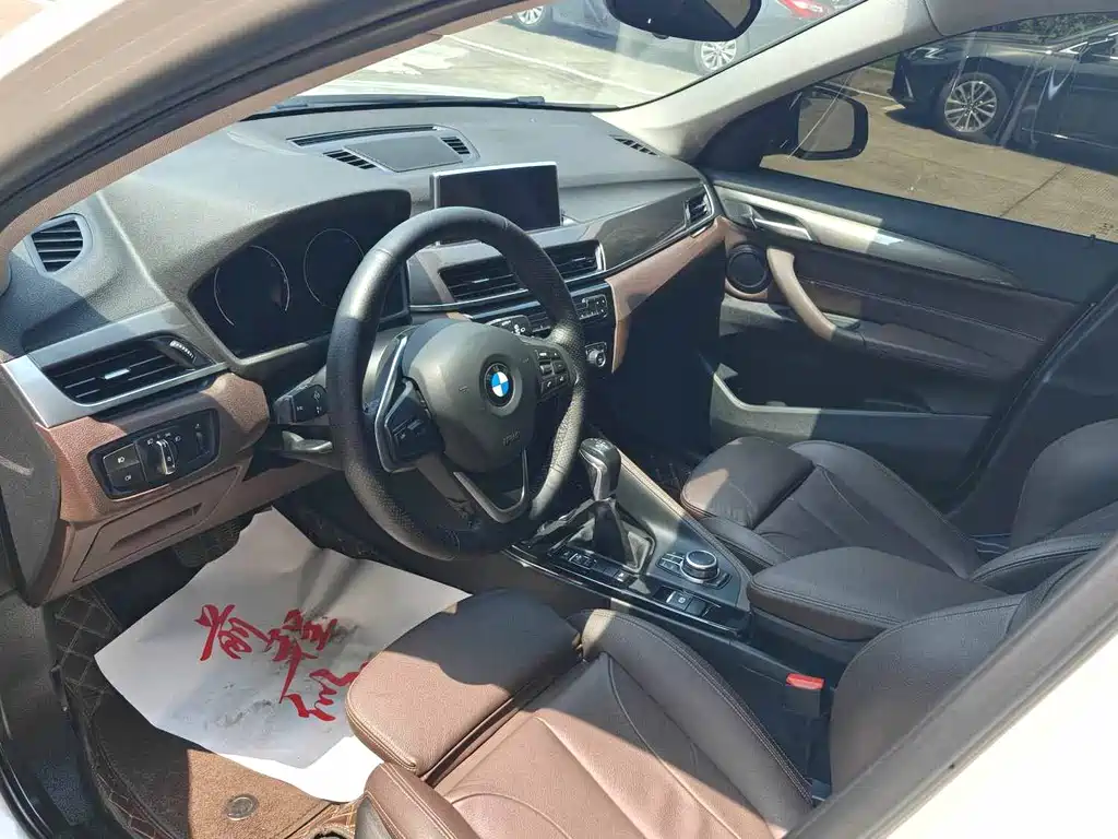 BMW X1 2019 xDrive20Li Premium