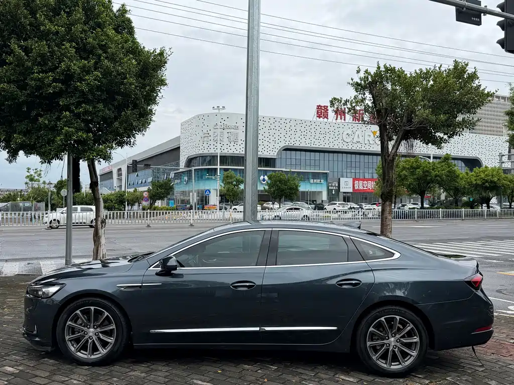 Buick LaCrosse — миниатюра 13
