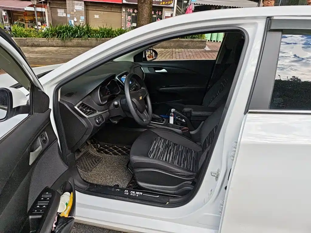 Chevrolet Cavalier — миниатюра 11