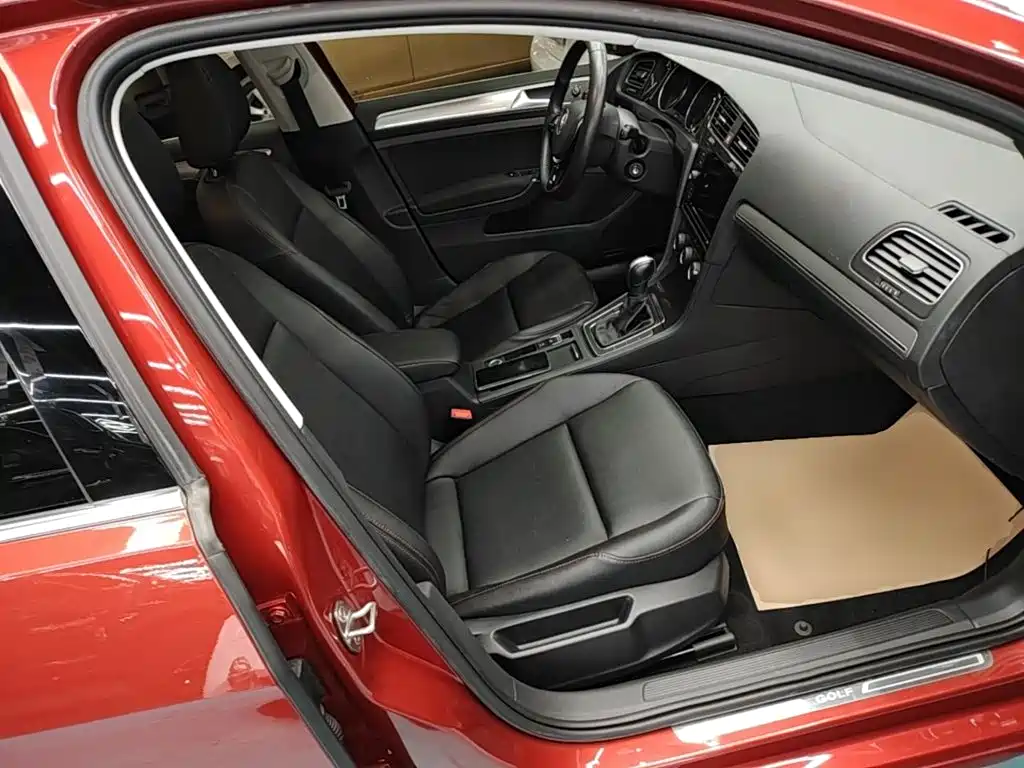 Volkswagen Golf — миниатюра 25