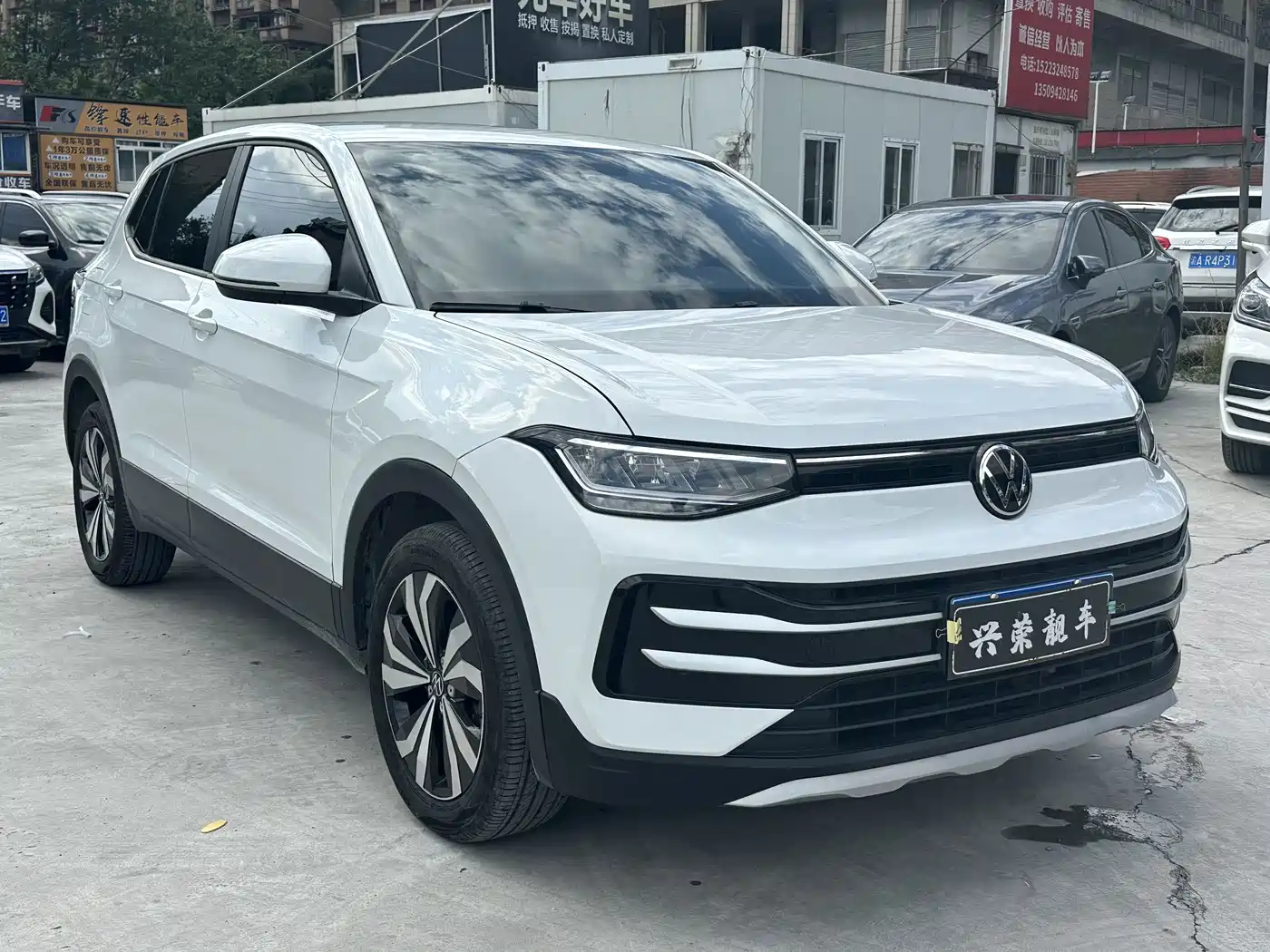 Volkswagen Tharu