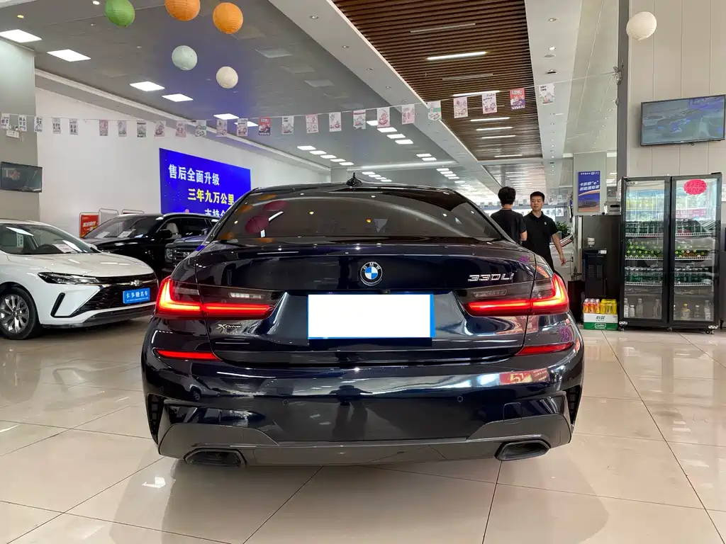 BMW 3 Series — миниатюра 11