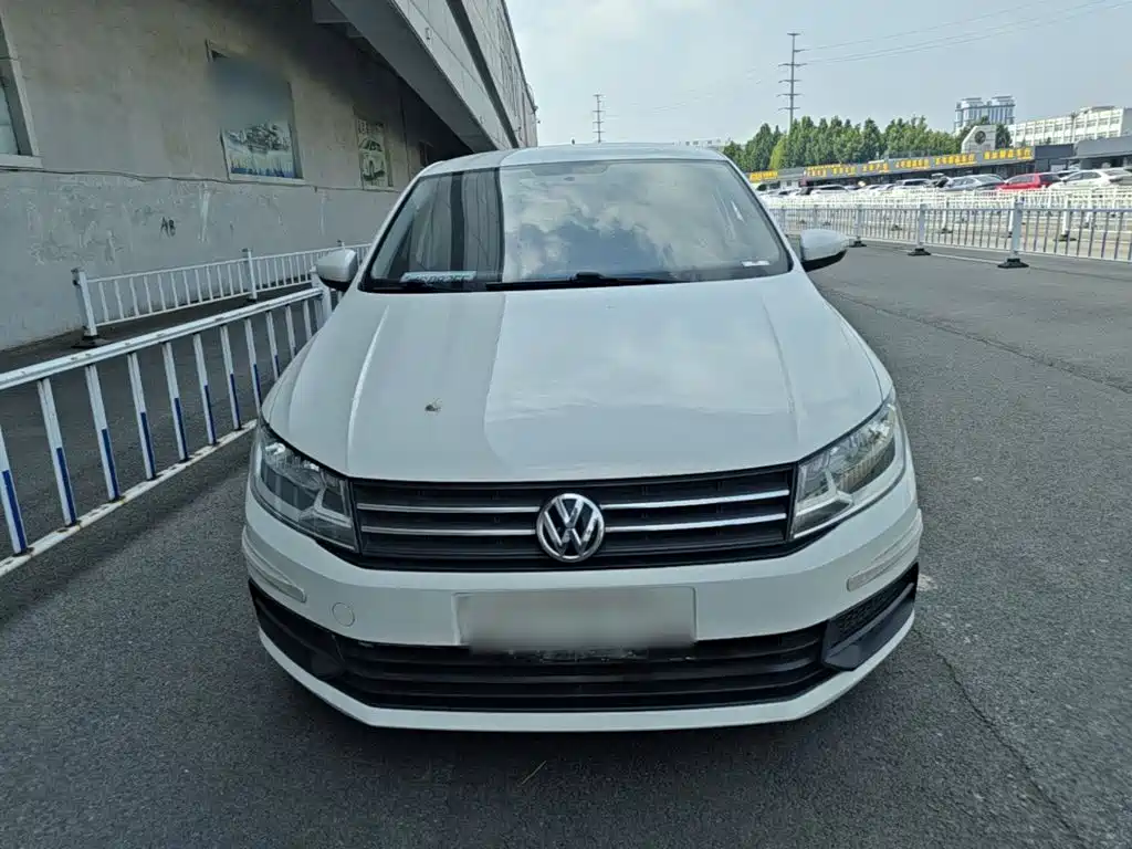 Volkswagen Santana — миниатюра 3