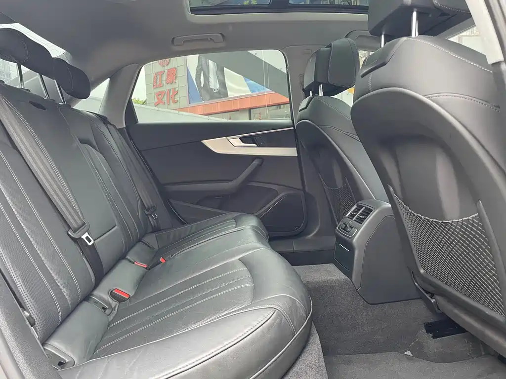 Audi A4L — миниатюра 13