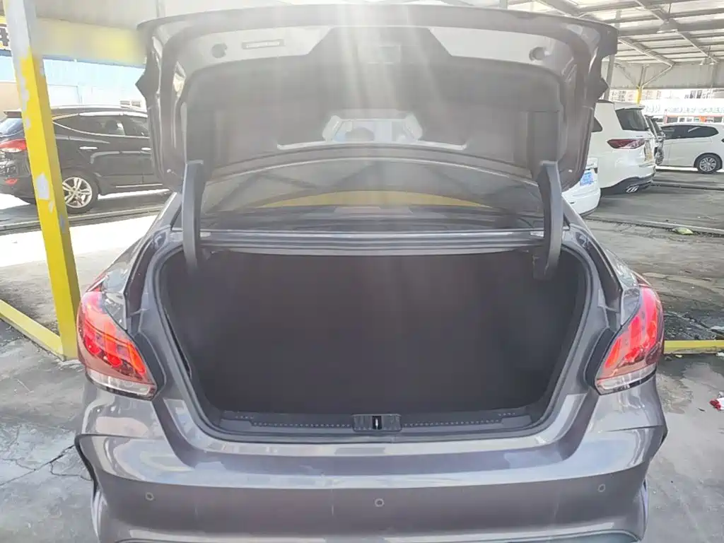 MG MG5 — миниатюра 19