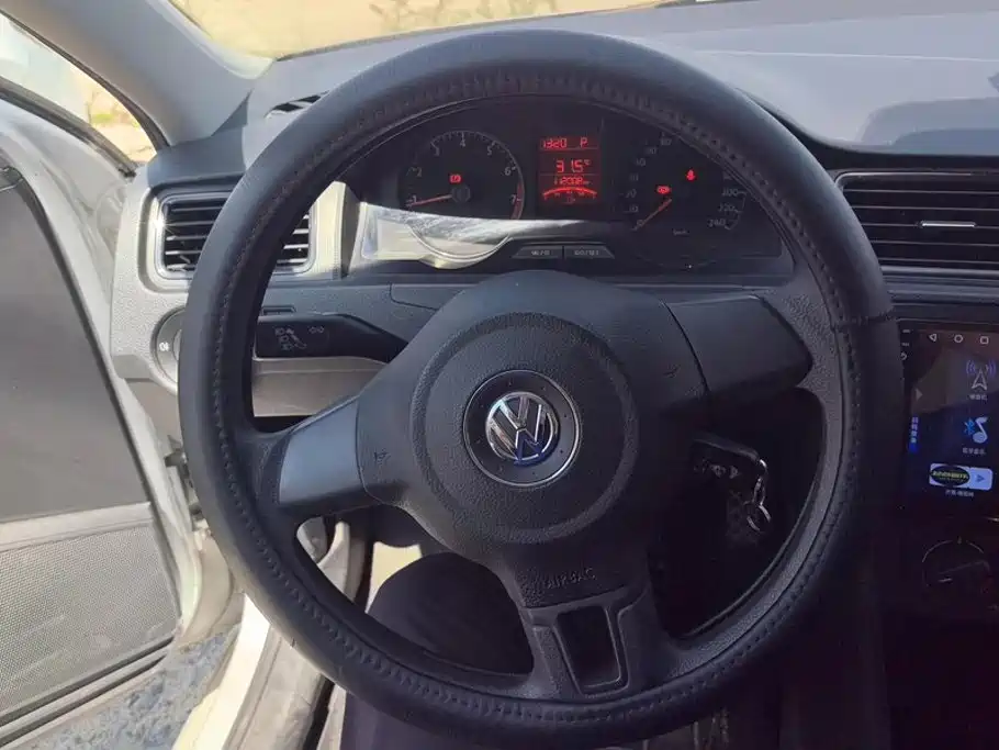 Volkswagen Santana — миниатюра 15