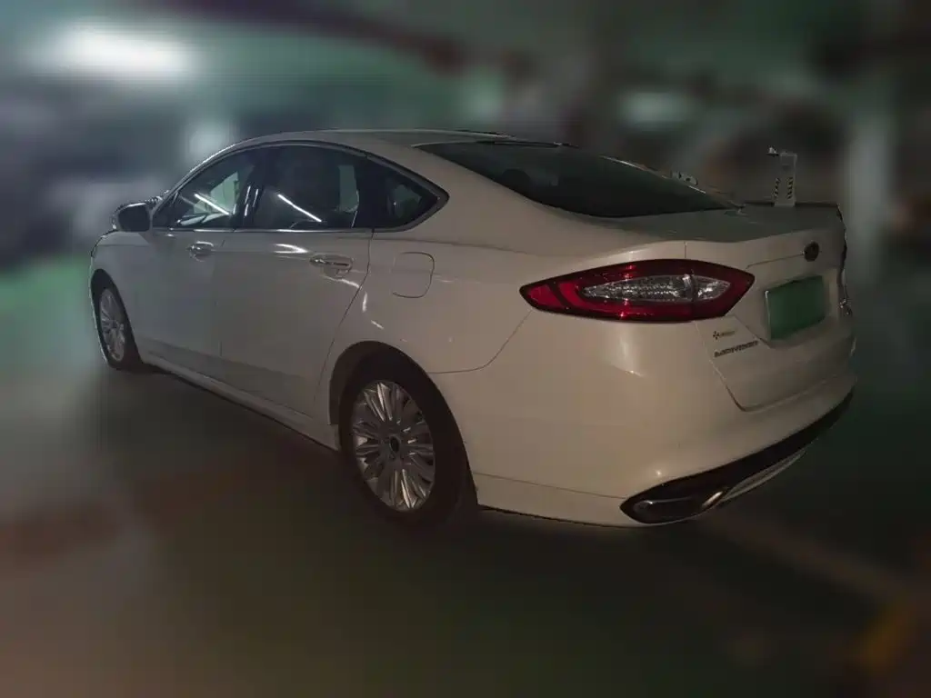 Ford Mondeo — миниатюра 4