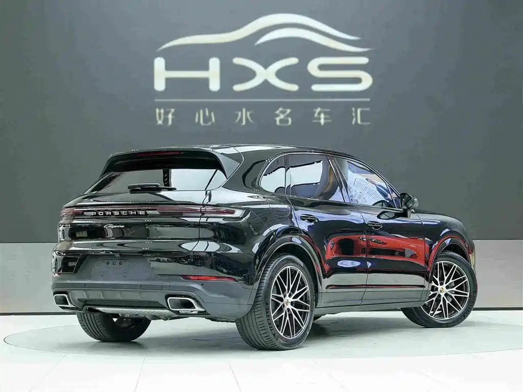 Porsche Cayenne — миниатюра 5