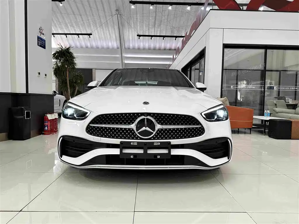 Mercedes-Benz C-Class — миниатюра 2