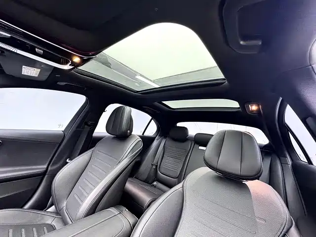 Mercedes-Benz C-Class — миниатюра 14