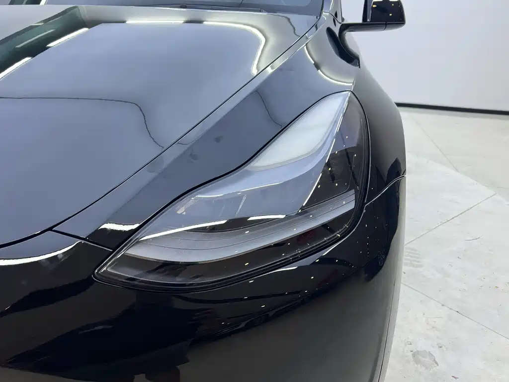 Tesla Model Y — миниатюра 23