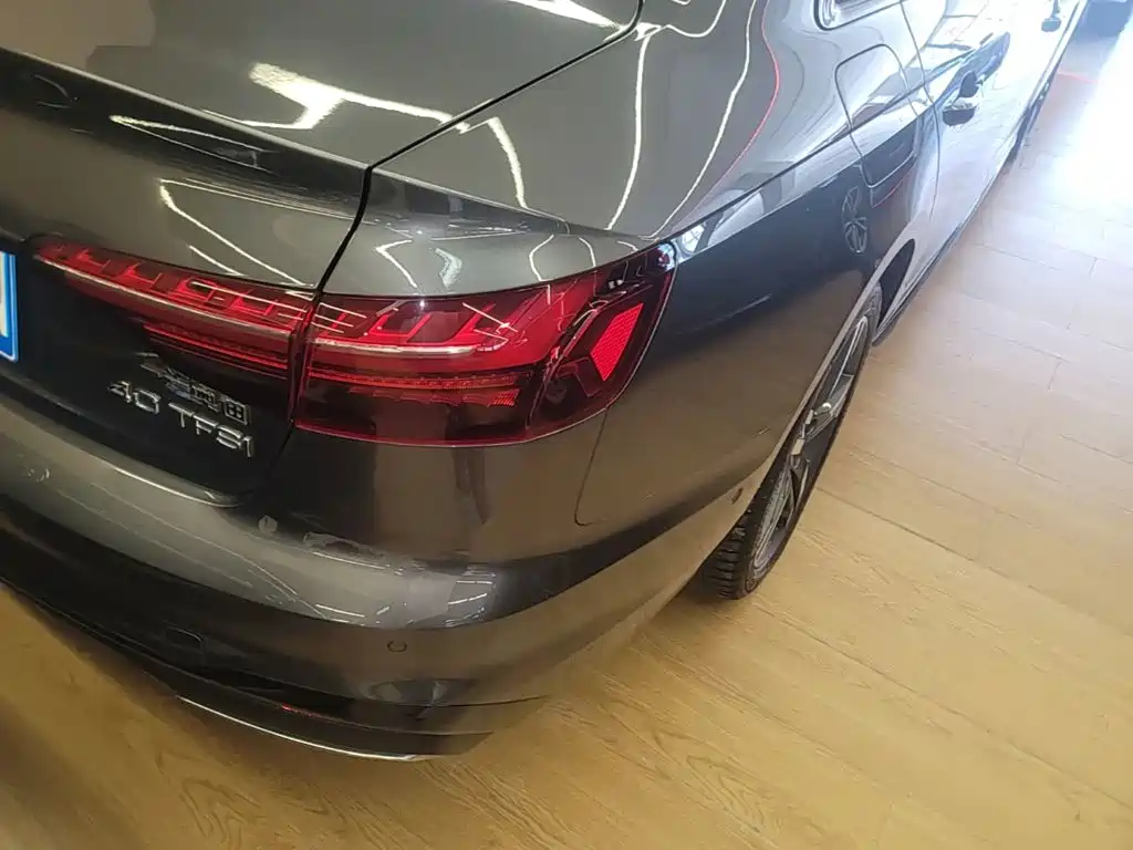 Audi A4L — миниатюра 8