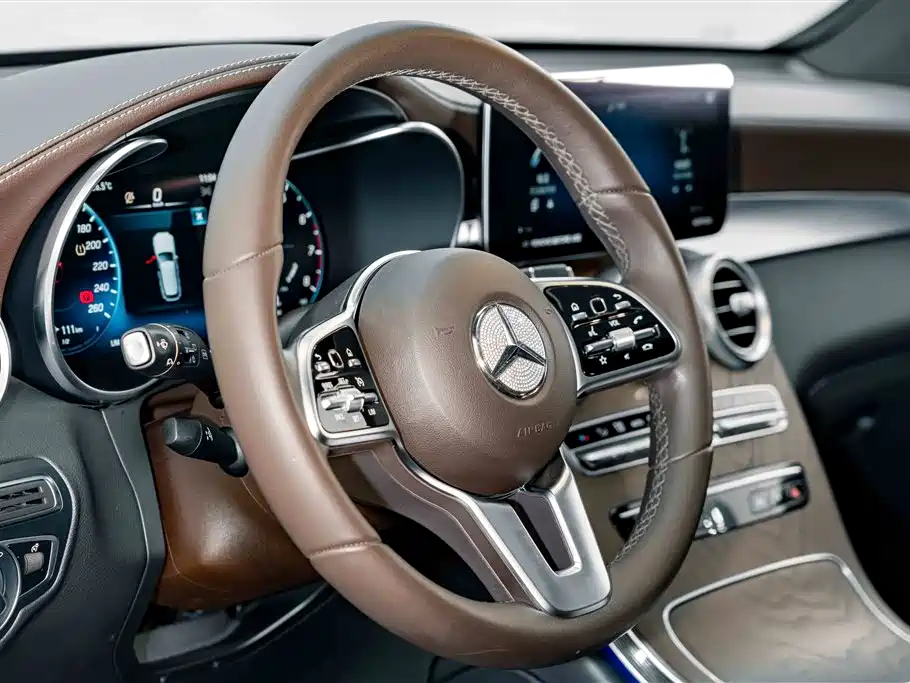 Mercedes-Benz GLC — миниатюра 9